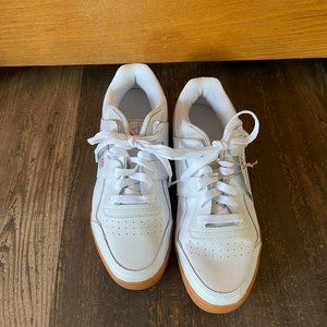 Reebok Classic White Gum Tennis Shoes Sneakers NWT sz 7 Women Men 5.5